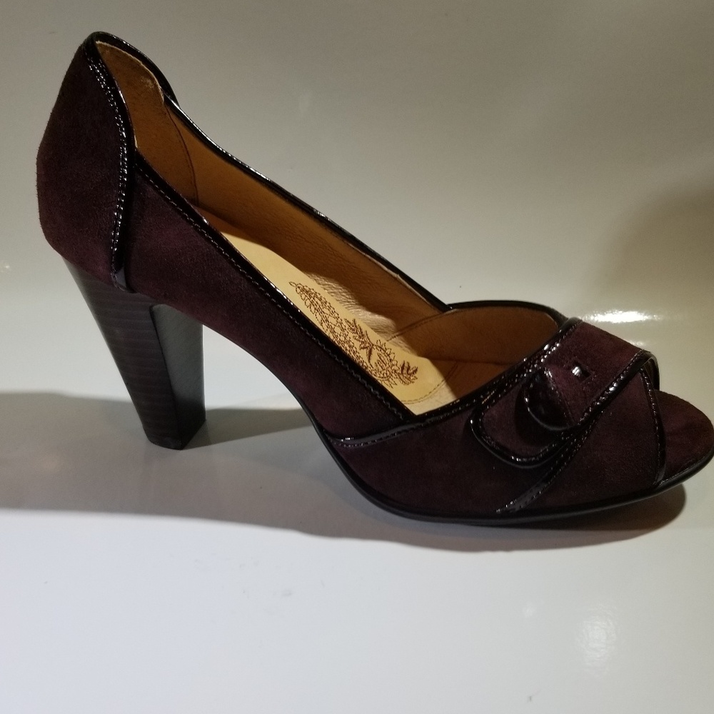 SOFFT WOMANS HEEL SIZE 8M